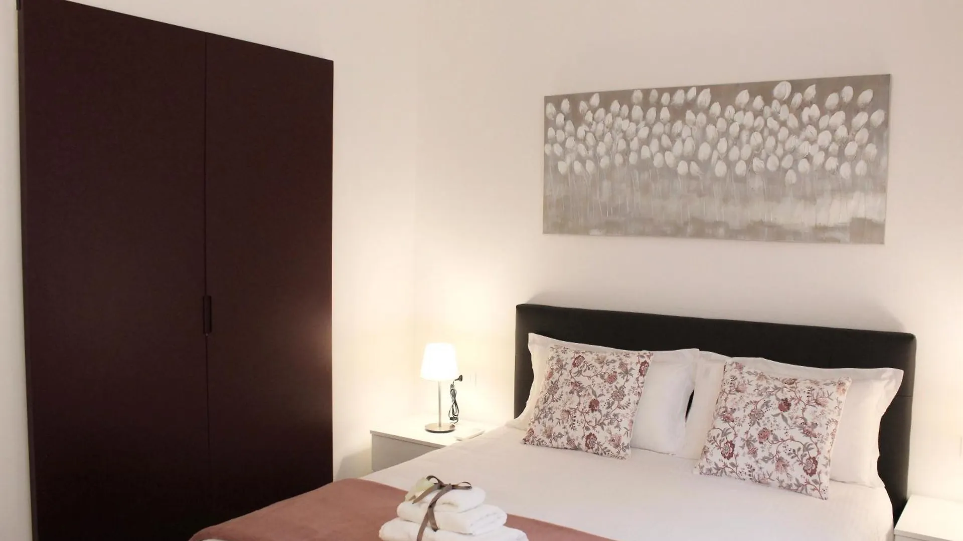 Appartamento Biancospino - Maison Louise Bologna, Sant\'Orsola contacts